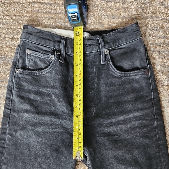 Agolde Riley Black High Rise Straight Crop Jeans - Picture 7 of 9